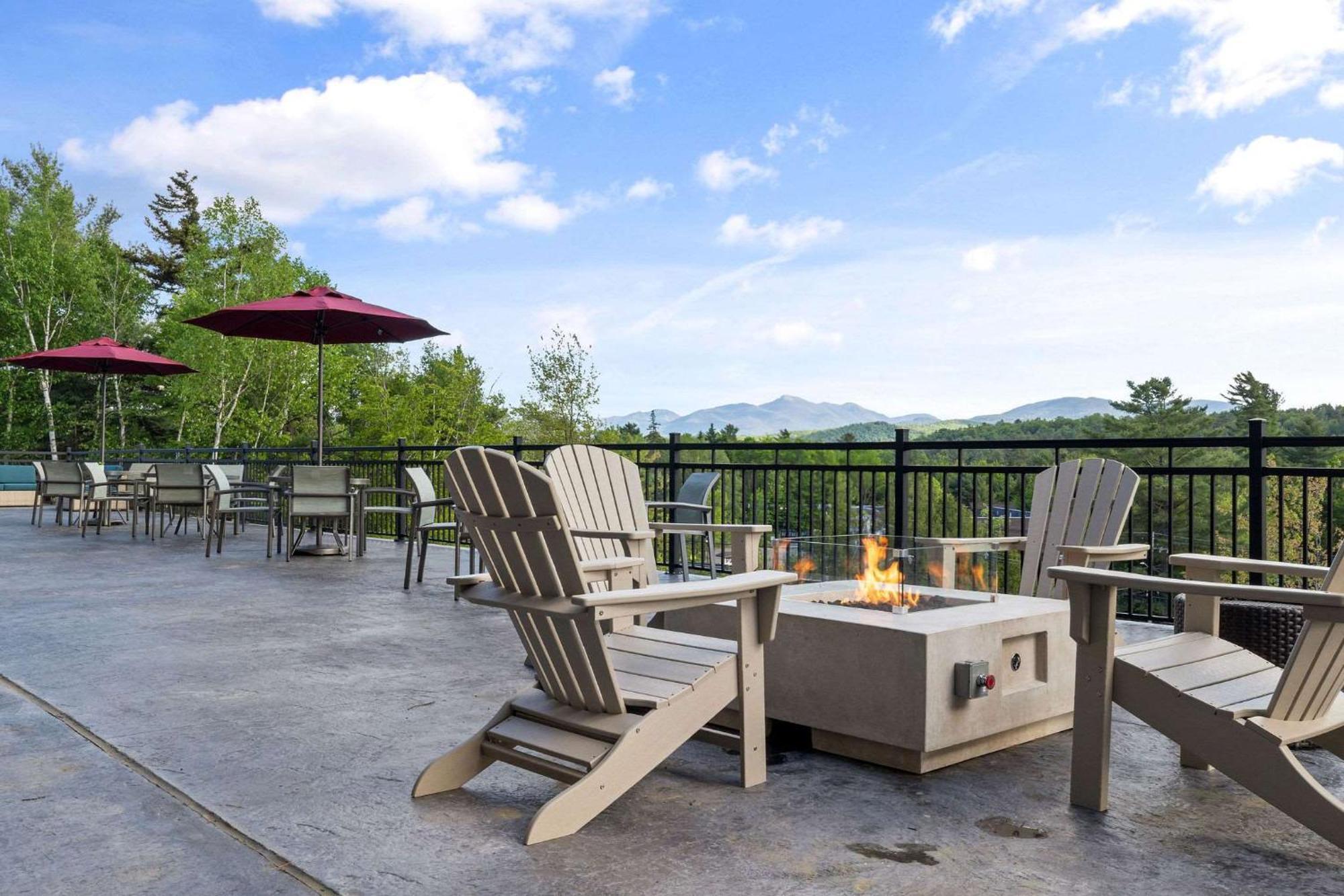 Cambria Hotel Lake Placid - Lakeside Resort Exteriör bild