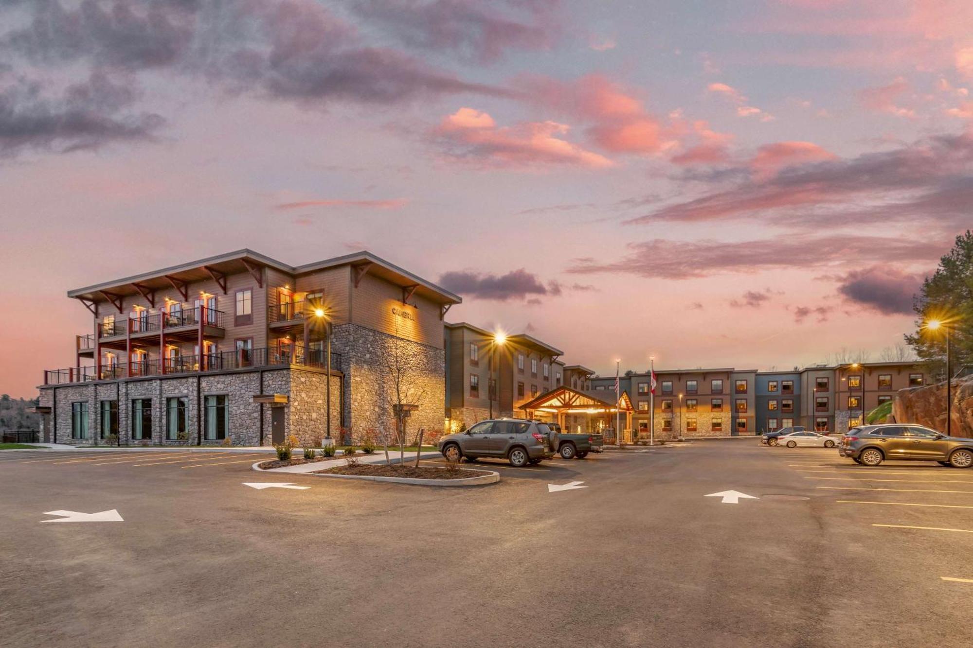 Cambria Hotel Lake Placid - Lakeside Resort Exteriör bild